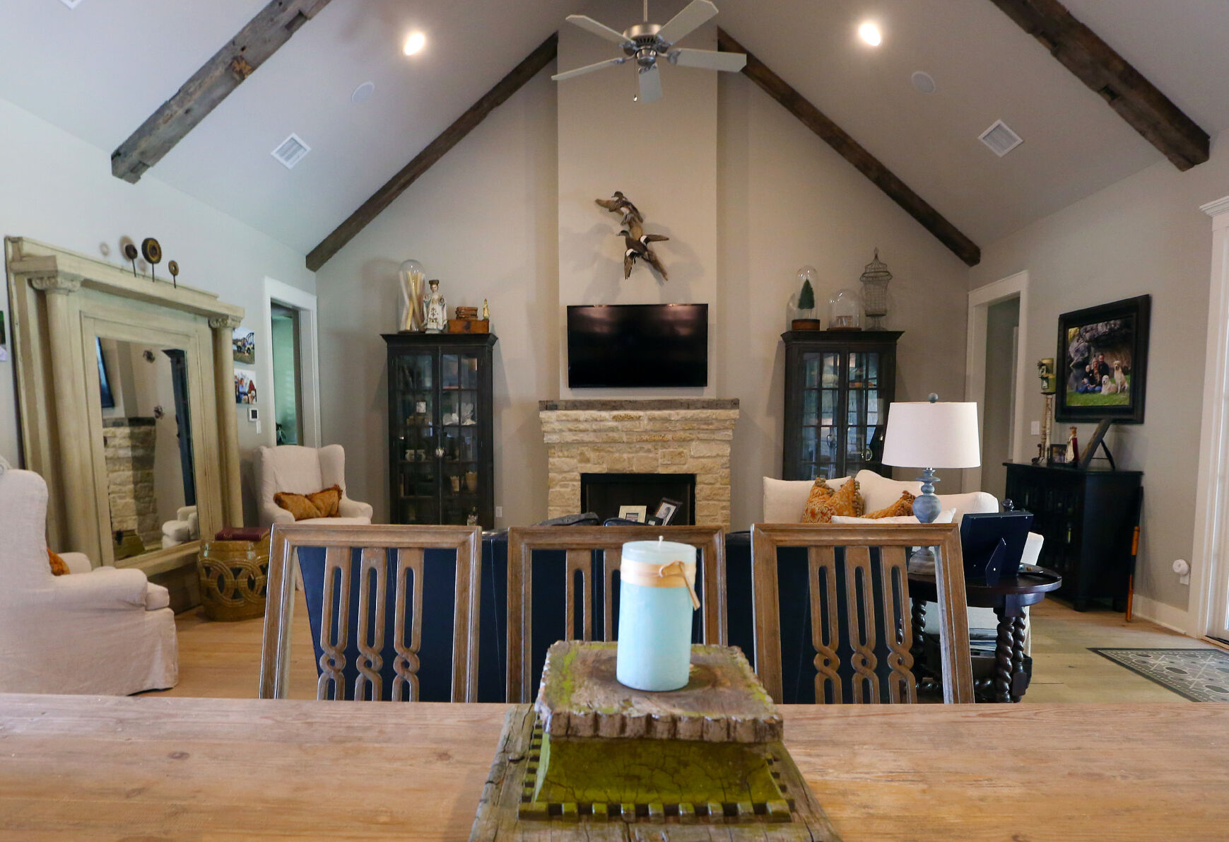 familyroom.JPG